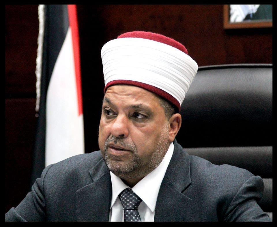 ادعيس ردا على نتنياهو:"المسجد الابراهيمي وقف اسلامي خالص لا يغيره التواجد الاسرائيلي فيه"