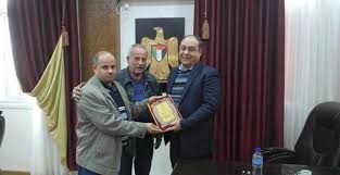 محافظ جنين يشيد بالدور الإنساني للمستشفى الميداني الأردني