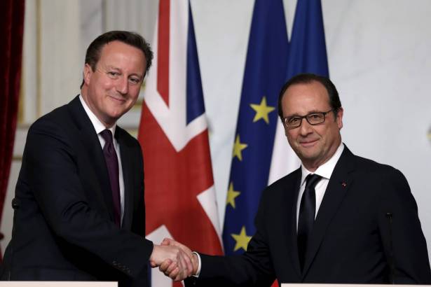 ديفيد كاميرون يبحث مع نظيره فرانسوا أولوند عضوية بريطانيا في الاتحاد الأوروبي