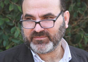 فرنسا تقلد شقورة وسام جوقة الشرف الوطني