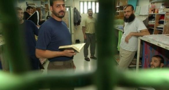 تحسن الوضع الصحي للأسير الجريح عمر أبو حسين