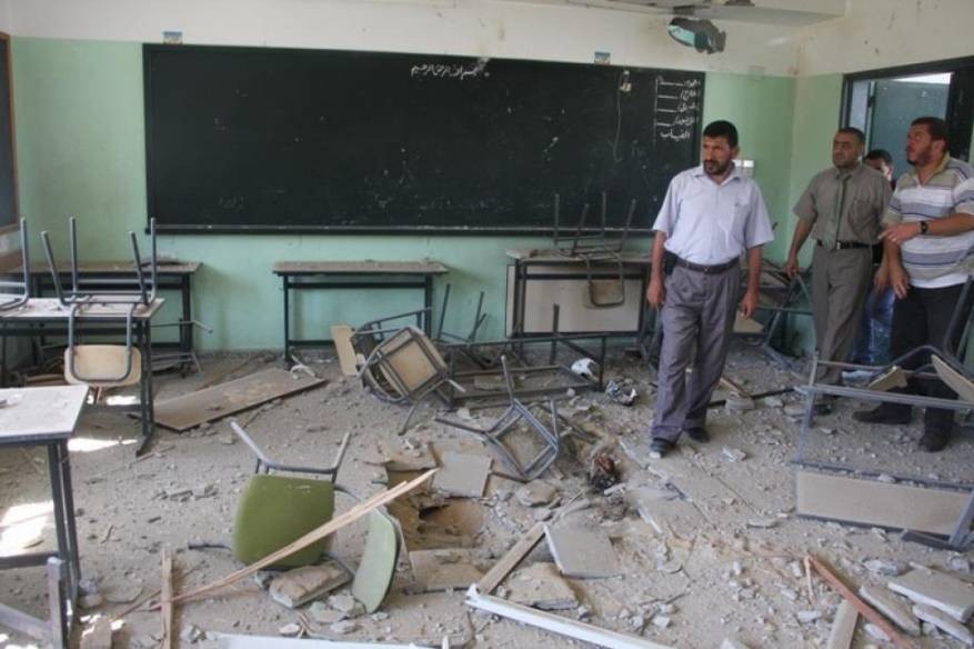 تضرر مدرسة بغزة جراء قصف الاحتلال أثناء امتحانات التوجيهي