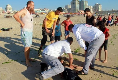 العثور على جثة شابين غرقا قبالة بحر خان يونس وغزة