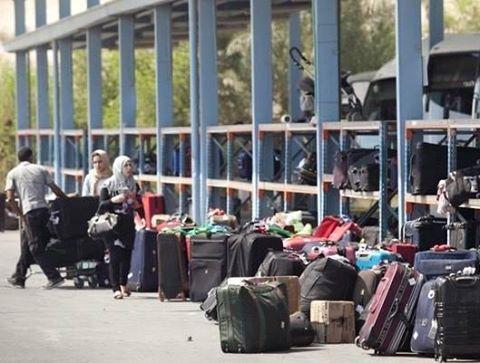 الاحتلال يمنع 38 مواطناً من السفر عبر معبر الكرامة خلال الأسبوع الماضي