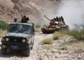 الحوثيون يقصفون السعودية بعشرات الصواريخ وحرب برية حقيقية تدور بين الجانبين