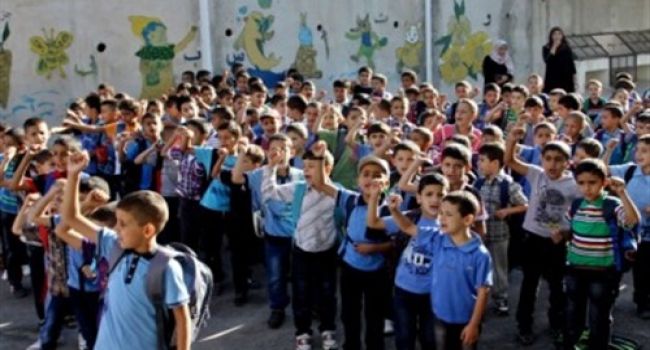 احتجاجاً على سياسة الأونروا.. إضراب شامل مدة 3 أيام في مخيمات الضفة