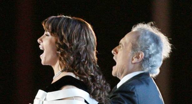 بالفيديو : رسالة ماجدة الرومي إلى مصر والمصريين في ختام مهرجان الموسيقى العربية