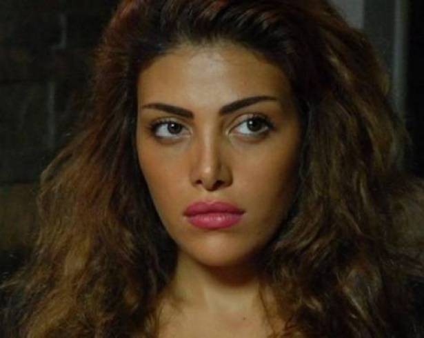 بالصور : شقيقة ريهام حجاج تخطف الأنظار بجمالها..!