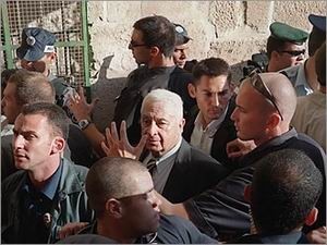 17 عاماً على اندلاع شرارة انتفاضة الأقصى