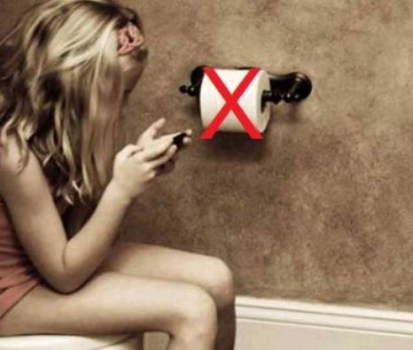 بعد قراءة هذا الخبر لن تستخدم هاتفك المحمول في المرحاض بعد اليوم!