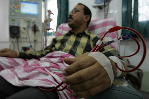 عواد: يصدر قرار بإعفاء مرضى زراعة الكلى من رسوم الفحوصات المخبرية