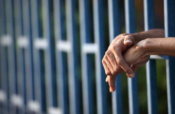 5 أسرى يواصلون إضرابهم المفتوح عن الطعام