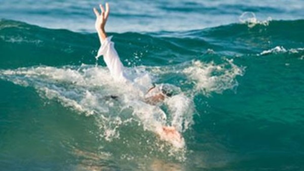 غرق 11 مصرياً  على شواطئ الأسكندرية