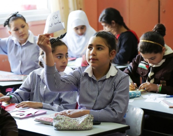 وقفة تضامنية تندد بالهجمة الاحتلالية التي تتعرض لها المؤسسة التعليمية