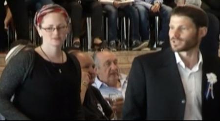 زوجة عضو كنيست ترفض أن يُولدها طبيب عربي!