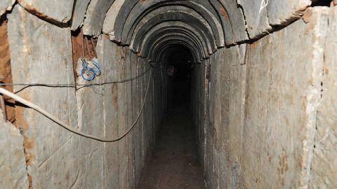 "والا العبري" : تقديرات اسرائيلية بأن حماس لن ترد في حال تدمير فتحات الانفاق