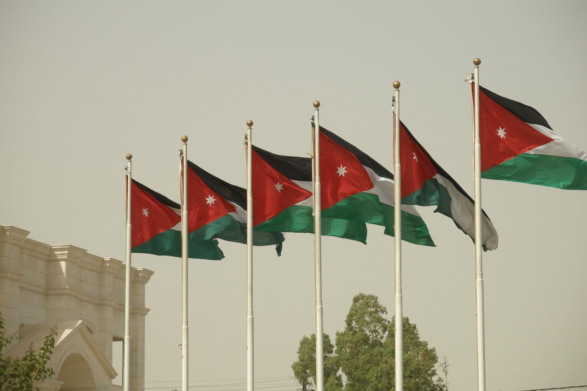 تسهيلات تقدمها الحكومة الاردنية لأبناء قطاع غزة
