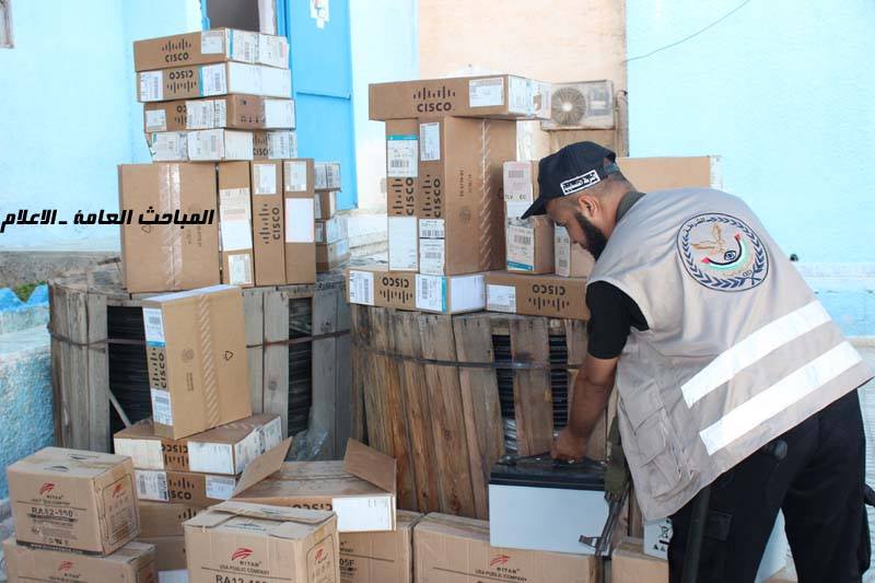 بالصور :المباحث العامة تلقي القبض على لصوص شركة الاتصالات