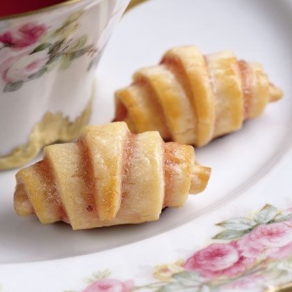 حلويات : لفائف الفطير بالمربى