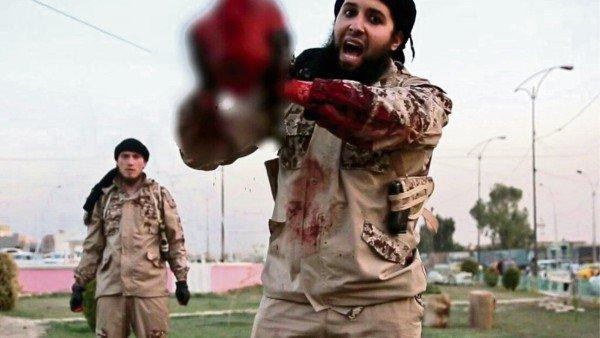 بالصور: من مغني راب إلى قاطع رؤوس ومجند لداعش