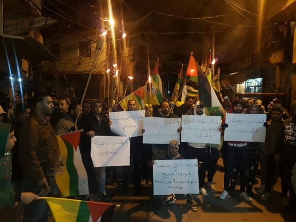 مسيرات لـ"فتح"  في مخيمات لبنان رفضاً لفض اعتصام النواب بالقوة