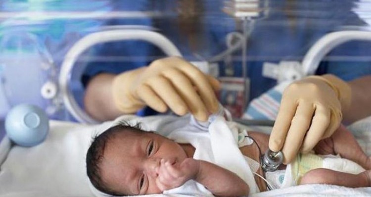الصحة بغزة: انخفاض وفيات الأطفال الخدج وحديثي الولادة لـ8%