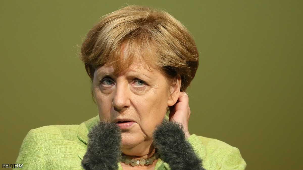 ميركل تعترف بخطيئة أخفتها عن والديها في مراهقتها