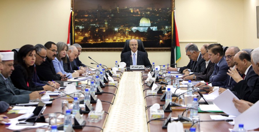 الحكومة تُحذر من استمرار إجراءات الاحتلال بالقدس وتقدم التعازي لمصر