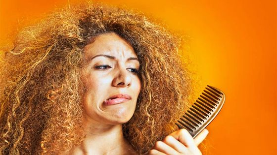 أسباب تساقط الشعر..والسبب الثالث سيفاجئك