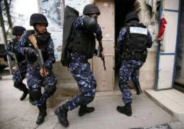 الشرطة تنقذ سيدة من الذبح وتعتقل مشعوذاً