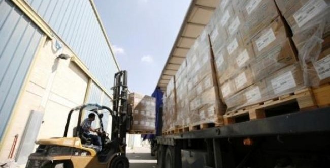 الصحة تسير 31 شاحنة أدوية إلى مستودعاتها في قطاع غزة