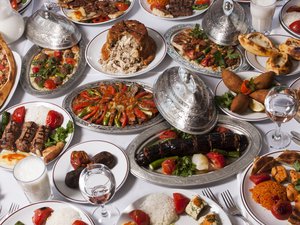 ماذا سنأكل على الغداء اليوم؟ إليكِ 5 وصفات سهلة وسريعة