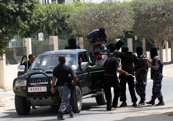 أمن غزة يعتقل أحد كوادر حركة فتح في خانيونس