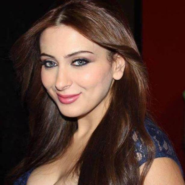 بالفيديو : فرح يوسف تثير الجدل من جديد.. شاهدوا ماذا فعلت!؟