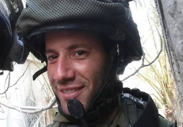 فيديو: مقتل قائد بوحدة المظليين الإسرائيلية متأثراً بإصابته