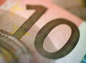 عشرة أشياء لن يسألك الله عنها