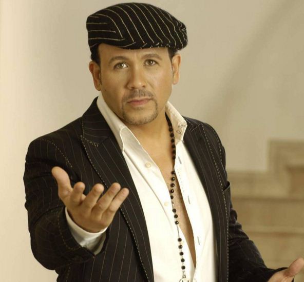 للمرة الأولى هشام عباس ممثل