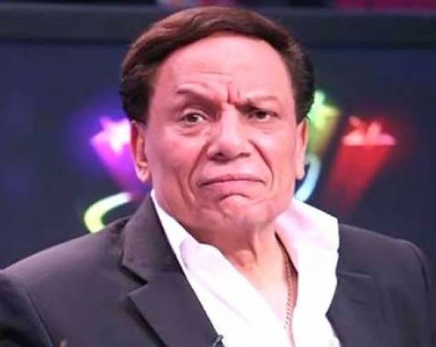 بالفيديو : لقطات طريفة من عيد ميلاد عادل امام.. هذا ما حصل!