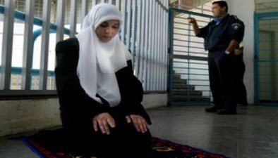 سلطات الاحتلال تفرج عن أسيرتين من بيت لحم