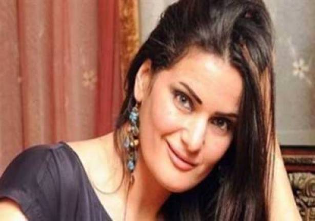 بالفيديو.. سما المصري تغني عارية في “الجاكوزي”