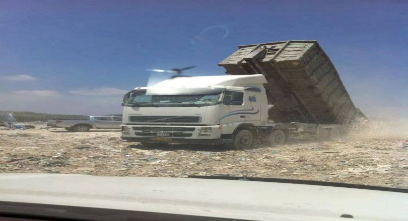 ضبط شاحنة فلسطينية محملة بنفايات إسرائيلية مهربة من مستوطنات قلقيلية