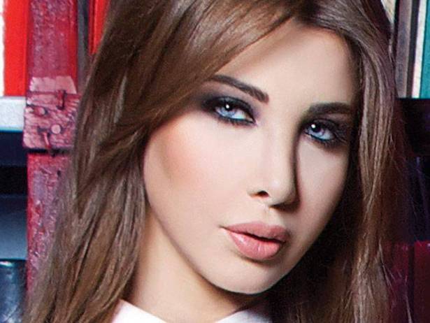 نانسي عجرم تنسحب من اراب ايدول بعد الهجوم عليها بسبب مشترك سوري!
