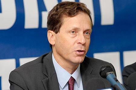 مبادرة هرتسوغ: نزع سلاح غزة مقابل إعادة إعمارها