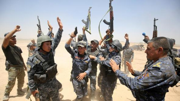 نواب عراقيون يقترحون مشروع قانون يمنح الحصانة لـ"الحشد"