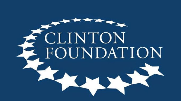 "مؤسسة كلينتون" تستأجر شركة لأمن المعلومات بعد تعرضها لاختراق