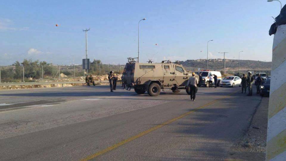 بالفيديو والصور: الإحتلال يعدم "فلسطينية" بزعم تنفيذ عملية طعن جنوب قلقيلية