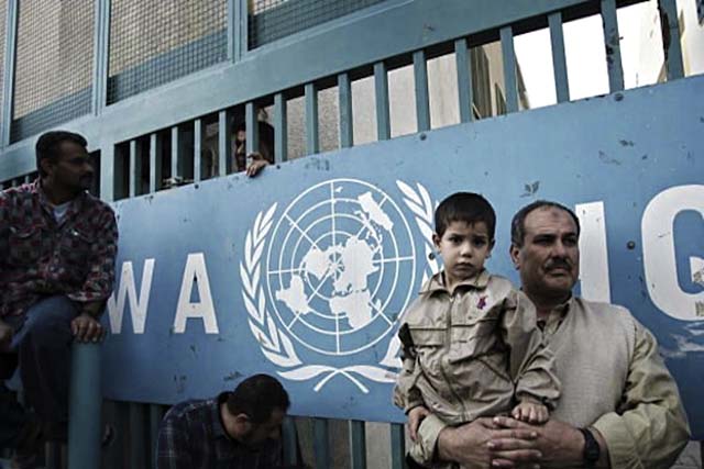 بعد 65 عاما على تأسيسها ... هل ينتهي عمل "الأونروا" للفلسطينيين .. ؟؟!