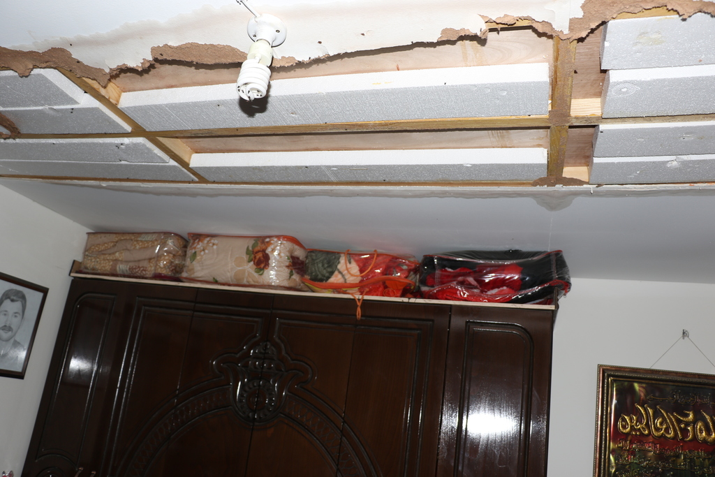 بالفيديو والصور : الكرافانات أشبه بصناديق الموت الجماعية ..وأصحابها يقرعون جدران الخزان فهل من مجيب؟!