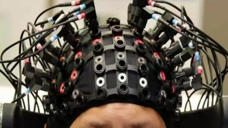 ابتكار روبوت يمكن السيطرة عليه من خلال قوة التفكير
