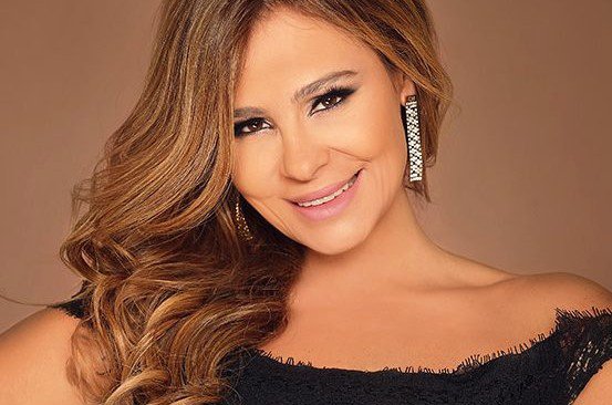 بالصور..كارول سماحة في كواليس تصوير غلاف ألبومها